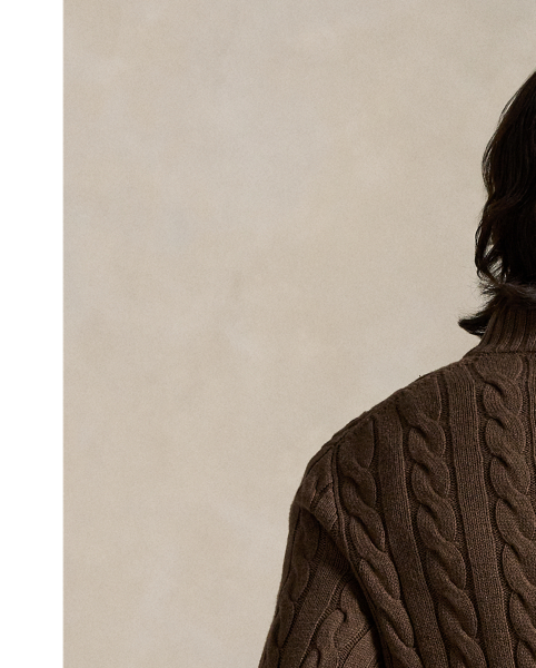 This chunky-knit cotton layer features our iconic cable design and signature embroidered Pony.