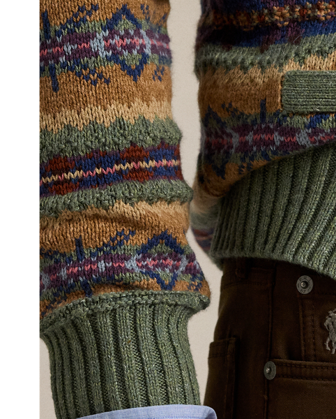 The slim-leg Sullivan features a regular rise and a trim fit through the seat, thigh and knee. This pair is crafted with a knit-like cotton fabric that features extra stretch for comfort.