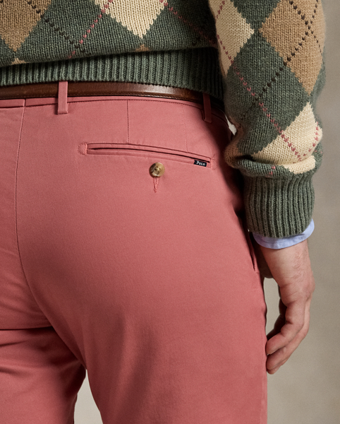 In our Slim Fit, these stretch twill trousers combine daylong comfort with modern Polo style.
