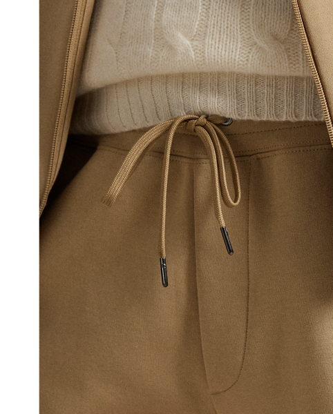 A sporty Polo must-have, these shorts are made from a soft cotton blend and finished with our signature embroidered Pony.