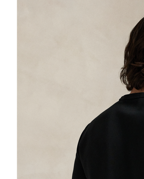 This short-sleeve sweatshirt is crafted with a smooth cotton-blend fabric and finished with our signature embroidered Pony.