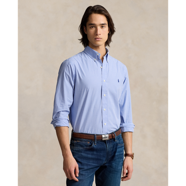 This shirt's poplin combines soft, breathable cotton with extra stretch for added comfort.