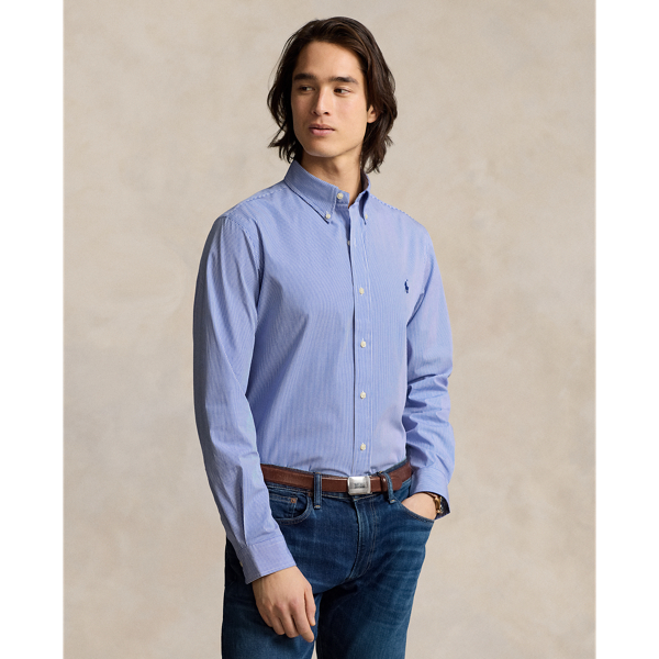 This shirt's poplin combines soft, breathable cotton with extra stretch for added comfort.