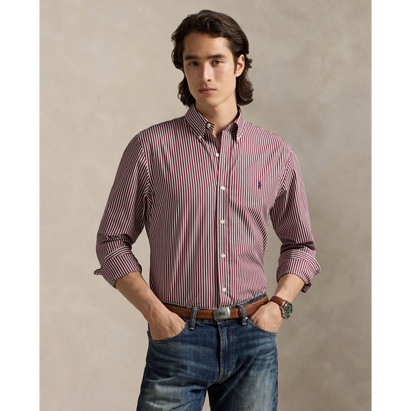 This shirt's poplin combines soft, breathable cotton with extra stretch for added comfort.