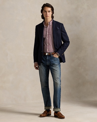 This shirt's poplin combines soft, breathable cotton with extra stretch for added comfort.