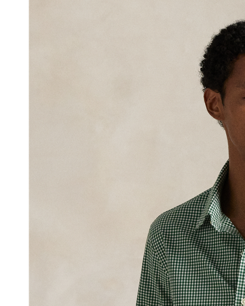 This shirt's poplin combines soft, breathable cotton with extra stretch for added comfort.