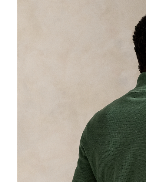 We have re-interpreted our iconic mesh fabric with combed cotton yarn to create this lightweight jumper.