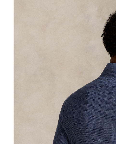 We have re-interpreted our iconic mesh fabric with combed cotton yarn to create this lightweight jumper.