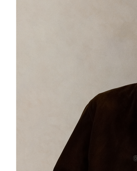 This jumper combines a silhouette inspired by  Ralph Lauren Lauren’s iconic Polo shirt with fine-gauge worsted wool and our signature embroidered Pony.