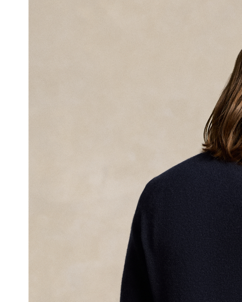 Using luxurious Italian cashmere, we have reinterpreted the silhouette of our iconic Polo blazer as a knit unisex cardigan. Signature gold-tone buttons complete the classic look.