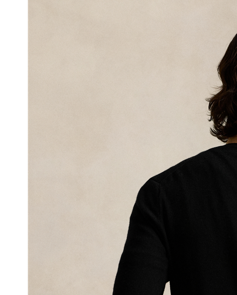 Finished with our signature embroidered Pony, this lightweight jumper is finely knit with wool yarn from Italy that is machine washable and worsted for a smooth texture.