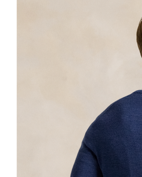 Finished with our signature embroidered Pony, this lightweight jumper is finely knit with wool yarn from Italy that is machine washable and worsted for a smooth texture.