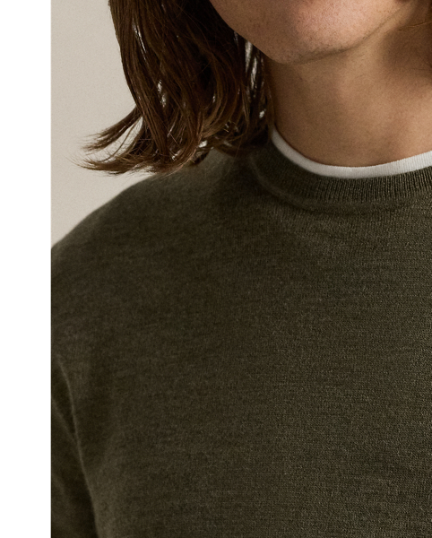 Finished with our signature embroidered Pony, this lightweight jumper is finely knit with wool yarn from Italy that is Machine washable and worsted for a smooth texture.