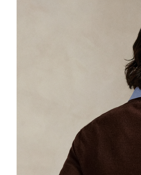 Finished with our signature embroidered Pony, this lightweight jumper is finely knit with wool yarn from Italy that is Machine washable and worsted for a smooth texture.