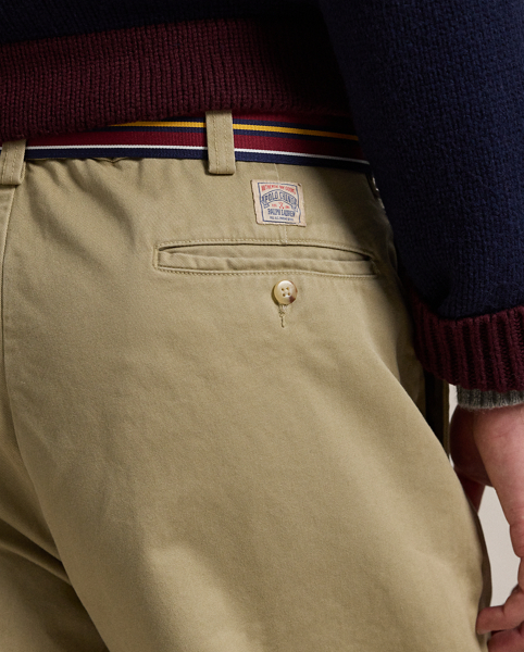 These trousers combine our iconic Big Fit from the ’90s with cotton chino cloth and an archival logo label.
