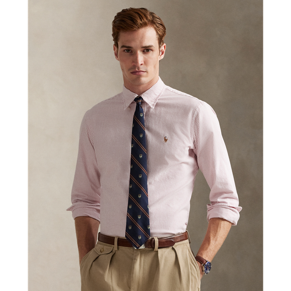 The oxford shirt made its debut very early in Ralph Lauren Lauren’s designs, and since then, it has solidified its status as a pillar of the Polo look. Today, Mr Lauren continues to create countless variations of his iconic shirt, including this striped version, which is embroidered with our multicoloured signature Pony.