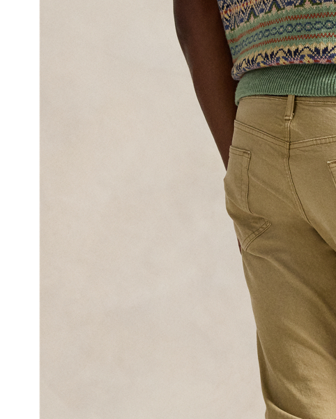 The slim-leg Sullivan features a regular rise and a trim fit through the seat, thigh and knee. This version combines cotton with a hint of stretch for ease of movement. It features our signature embroidered Pony on the back pocket.