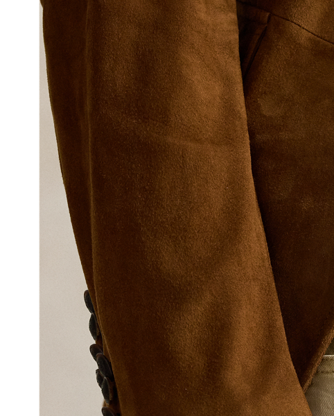 The slim-leg Sullivan features a regular rise and a trim fit through the seat, thigh and knee. This version combines cotton with a hint of stretch for ease of movement. It features our signature embroidered Pony on the back pocket.