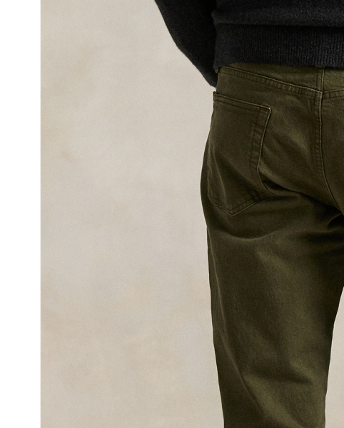 The slim-leg Sullivan features a regular rise and a trim fit through the seat, thigh and knee. This version combines cotton with a hint of stretch for ease of movement. It features our signature embroidered Pony on the back pocket.