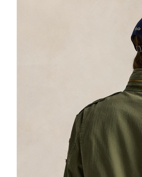  Ralph Lauren Lauren's reinterpretation of the classic field jacket combines a modern fit with authentic details and signature patches. Its bi-swing construction offers ease of movement and enhanced comfort.