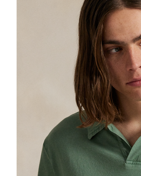 An American style standard since 1972, the Polo shirt has been imitated but never matched. Over the decades,  Ralph Lauren Lauren has re-imagined his signature style in a wide array of colours and fits, yet all retain the quality and attention to detail of the iconic original. This jersey version is garment-dyed and washed for a perfectly broken-in effect.