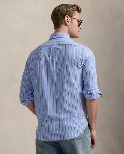 Inspired by two of our icons, this button-down combines the look of an Oxford with the comfort and ease of our Polo shirt's cotton mesh fabric.