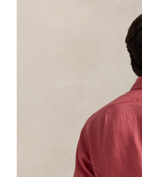Lightweight, breathable linen makes this shirt perfectly suited to warm-weather days.