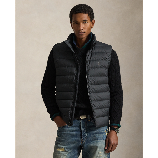 This gilet is crafted from a matte water-repellent fabric and insulated with 650-fill-power down. It also packs into its own pocket for on-the-go convenience.