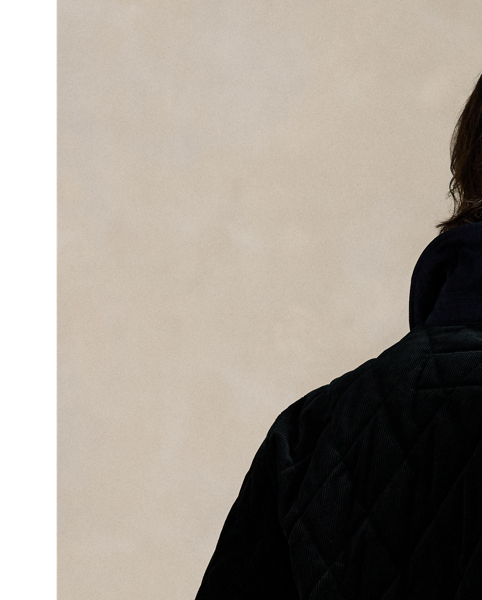 This coat will keep you warm in style thanks to fine-wale cotton corduroy coupled with down-alternative fill. Our signature embroidered Pony on the chest further enhances its iconic Polo flair.