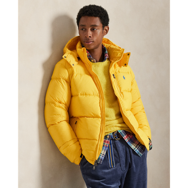 Made from water-repellent ripstop fabric, this jacket is insulated with 650-fill-power down and constructed with a detachable hood.