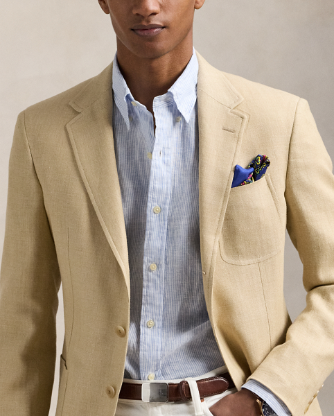 Ultralightweight, breathable linen makes this striped shirt perfectly suited for warm-weather days.