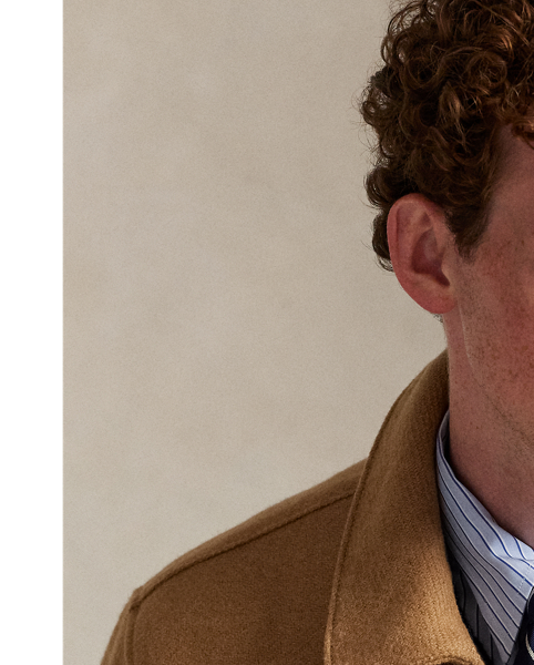 This walking coat is expertly crafted with an Italian wool twill fabric that was specially woven for Polo  Ralph Lauren Lauren. Perfect for chilly days, it is developed with quilted lining at the upper body and insulated with down-alternative fill.