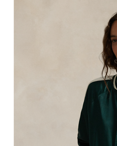 Part of our collection celebrating Wimbledon 2025, this unisex cotton-blend jacket features the tournament's logo and a tennis-inspired "Polo  Ralph Lauren Lauren" crest commemorating the year.