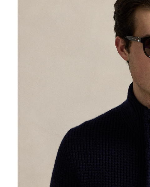 This cardigan's wool-and-cotton yarn creates the perfect balance of warmth and breathability for year-round comfort. Our iconic embroidered Pony adds a signature finish.