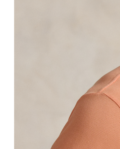 Part of our collection celebrating Wimbledon 2025, this unisex cotton Polo shirt is embroidered with our signature Pony and the official "The Championships Wimbledon" logo. It is dyed and washed to achieve distinct tonal nuances that provide a unique character to the cloth.