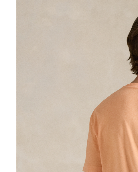 Part of our collection celebrating Wimbledon 2025, this unisex T-shirt is crafted from sueded cotton jersey and features our signature embroidered Pony along with the tournament's official logo.