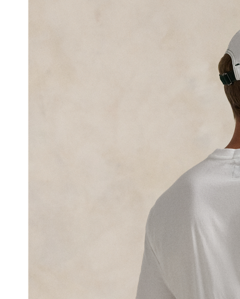 Part of our collection celebrating Wimbledon 2025, this cotton jersey T-shirt features our iconic Polo Bear dressed in signature spectator style. Embroidered details and flocking on the lawn add whimsical texture.