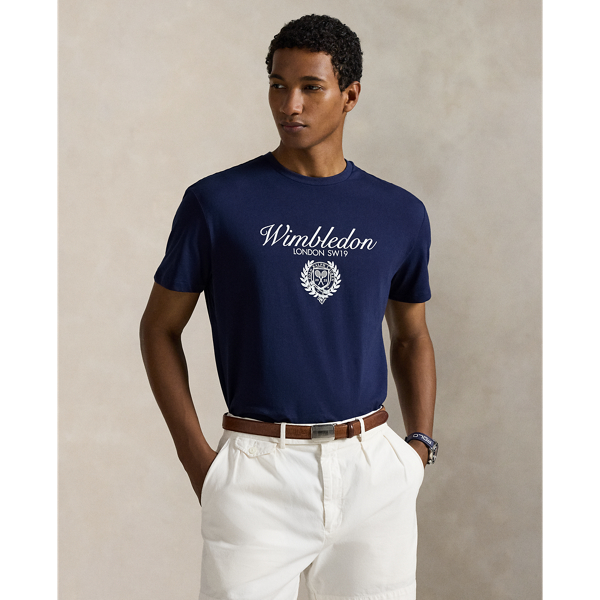 Part of our collection celebrating Wimbledon 2025, this unisex cotton jersey T-shirt is printed with the tournament's logo and location, which includes its "SW19" postcode. It features our signature embroidered Pony and a tennis-inspired "Polo Ralph Lauren Lauren" crest commemorating the year.