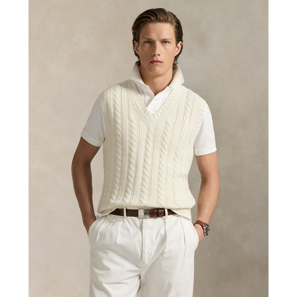 Part of our collection celebrating Wimbledon 2025, this cashmere-blend unisex layer features the tournament's official logo patch and tonal "RL" embroidery. Its vintage-inspired design is developed with a luxurious blend of cashmere, cotton and linen.