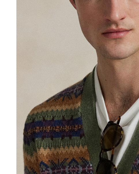 Part of the season's coastal-inspired collection, this chunky-knit layer achieves its Fair Isle pattern with a blend of cotton, wool and linen yarns in soft shades.