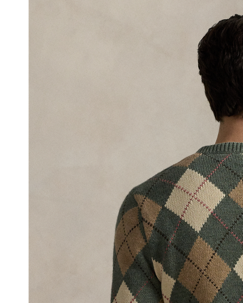 Part of the season's Southampton-inspired collection, this jumper achieves its classic argyle pattern with a blend of cotton and wool yarns in soft shades.