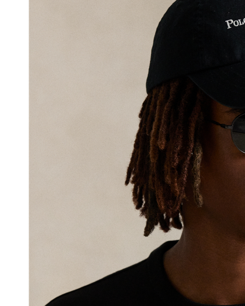 This T-shirt's cotton jersey construction is enhanced through a specialised washing technique for remarkable softness. Our iconic embroidered Pony adds a signature touch that makes this essential style distinctly Polo.