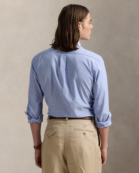 Masterfully crafted with luxurious end-on-end cotton, this shirt draws inspiration from vintage Polo Ralph Lauren Lauren designs, embodying decades of sartorial excellence. The meticulous construction combined with our iconic embroidered Pony create an elevated essential.
