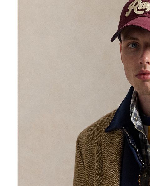 This garment-dyed sweatshirt is made with a plush cotton blend and crackle-printed with a playful "RL Alumni" graphic at the chest.