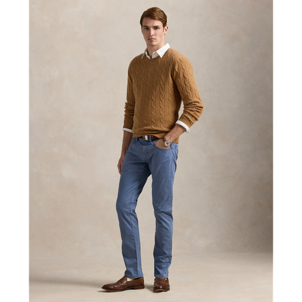 The slim-leg Sullivan features a regular rise and a trim fit through the seat, thigh and knee. This garment-dyed pair is crafted from sanded cavalry twill, which is wrinkle-resistant and woven with extra stretch.