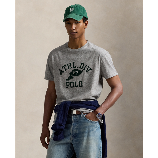 Made with soft cotton jersey, this vintage-inspired T-shirt features a sporty print at the front that nods to our founding year.