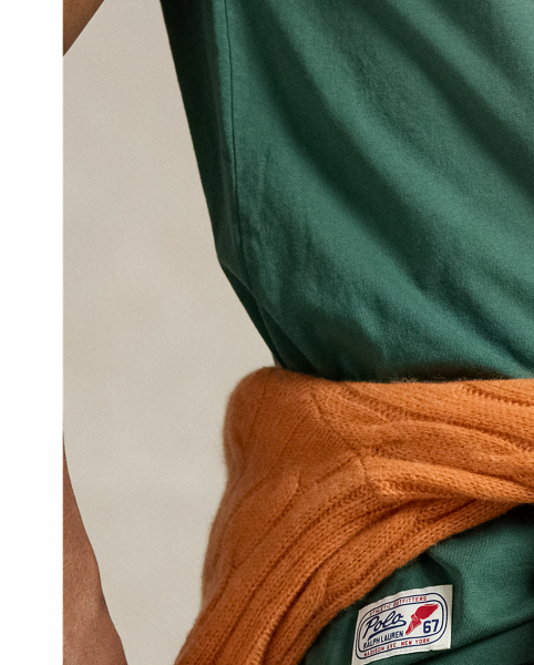 Made with soft cotton jersey, this vintage-inspired T-shirt features a sporty print at the front that nods to our founding year.