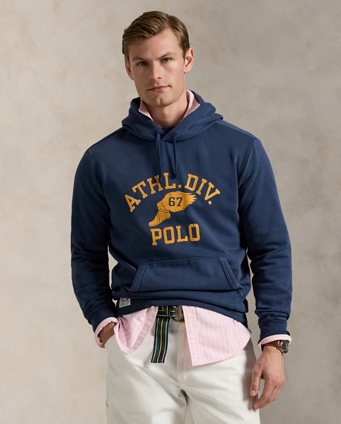 In a soft cotton blend, this vintage-inspired hoodie features a sporty print at the front that nods to our founding year.