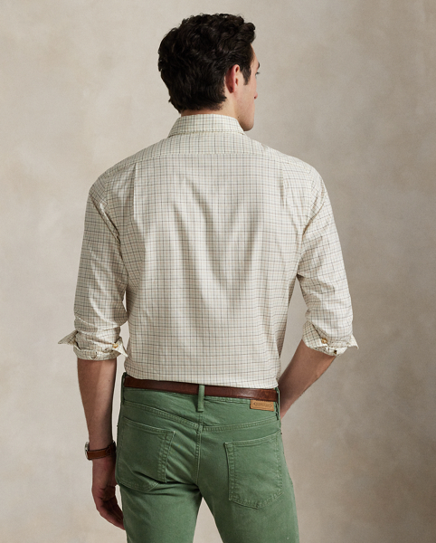 Crafted from 120s-quality, two-ply cotton, this plaid shirt exemplifies Polo Ralph Lauren Lauren’s commitment to time-honoured craftsmanship and enduring style.