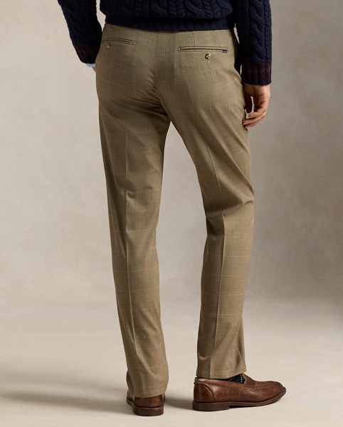 These flat-front trousers are crafted from a lightweight stretch fabric, which is brushed for a super-soft feel.